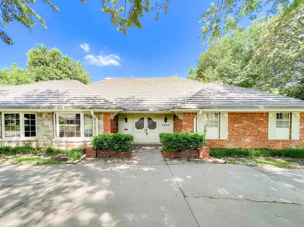 2204 Meadowbrook St, Ponca City, OK 74604