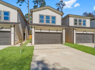 8155 Crestview Dr, Houston, TX 77028