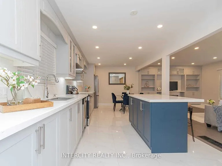 781 Drury Ln — Photo 11
