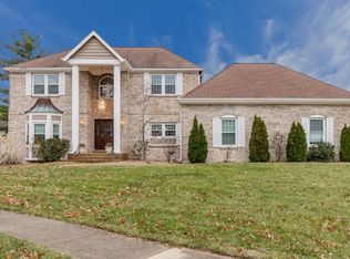 16328 Audubon Village Dr, Grover, MO