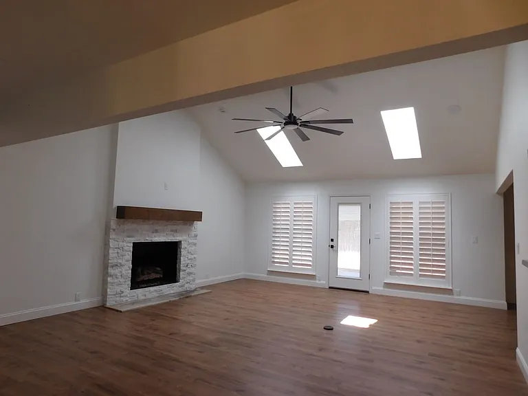 4502 Parkhurst Dr — Photo 4