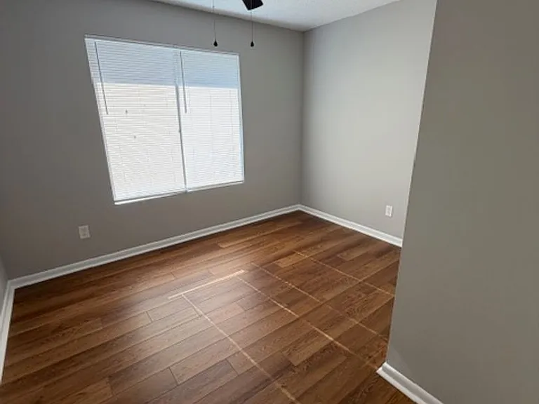 142 Stoneridge Dr — Photo 19