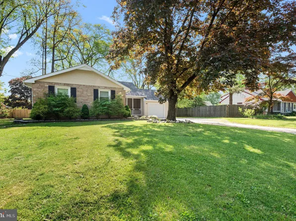 36 Delwood Rd, Cherry Hill, NJ 08002