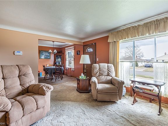 4th image of 5648 Cumberland Dr