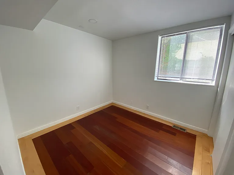 425 S 900 E - Salt Lake City, UT — Photo 6