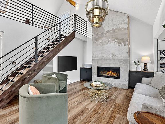 3rd image of 13310 SW Chimney Ridge Ct