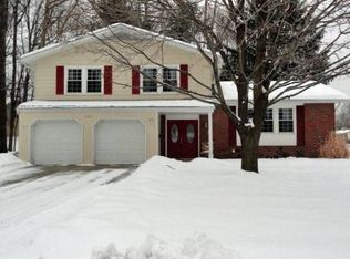 1645 Mohican Rd, Stow, OH 44224