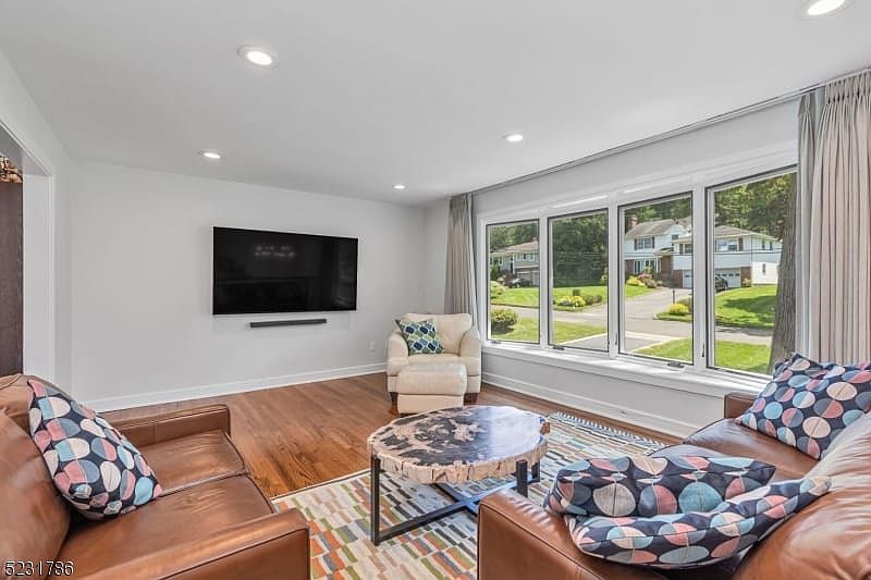 48 Hill Crest Ave, Berkeley Heights, NJ 07922 | Zillow