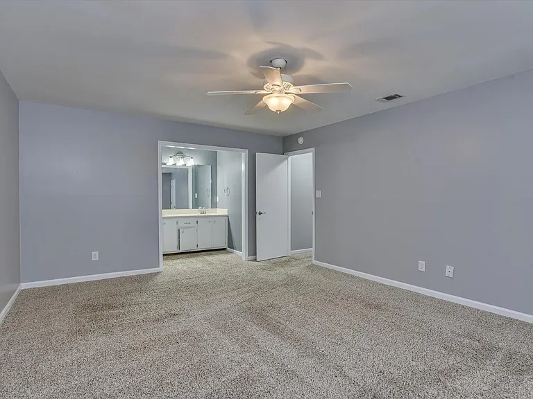 202 Holden Dr — Photo 24