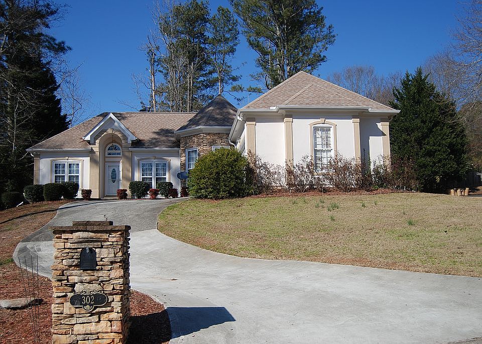 1st image of 302 Laurel Creek Ct