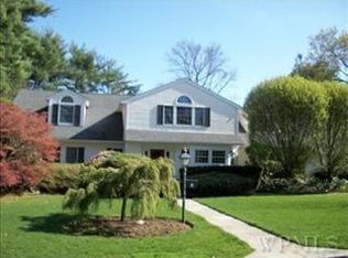 8 Old Lyme Rd, Scarsdale, NY 10583