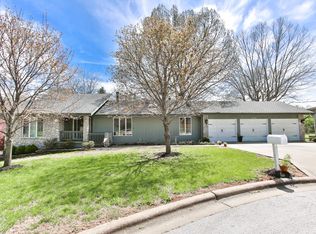 3562 E Carol Dr, Springfield, MO 65809