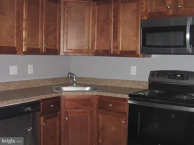2 bed, 1157 sqft, $1,595 — Photo 2