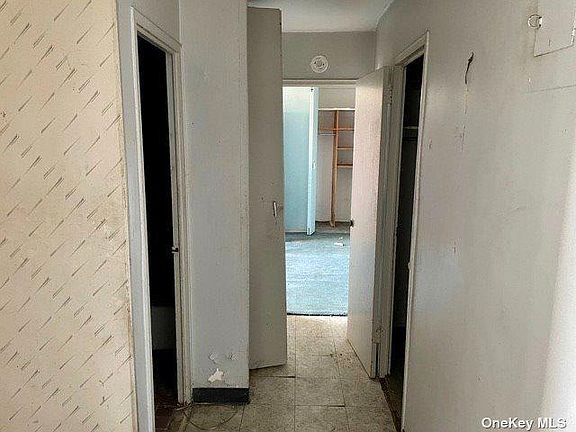 4th image of 61-20 Grand Central Pkwy APT B602