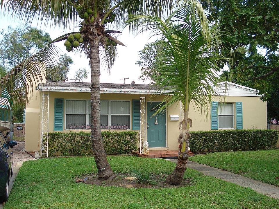 1st image of 1011 Forest Ct
