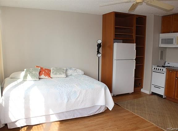 3rd image of 1550 Wilder Ave APT A404