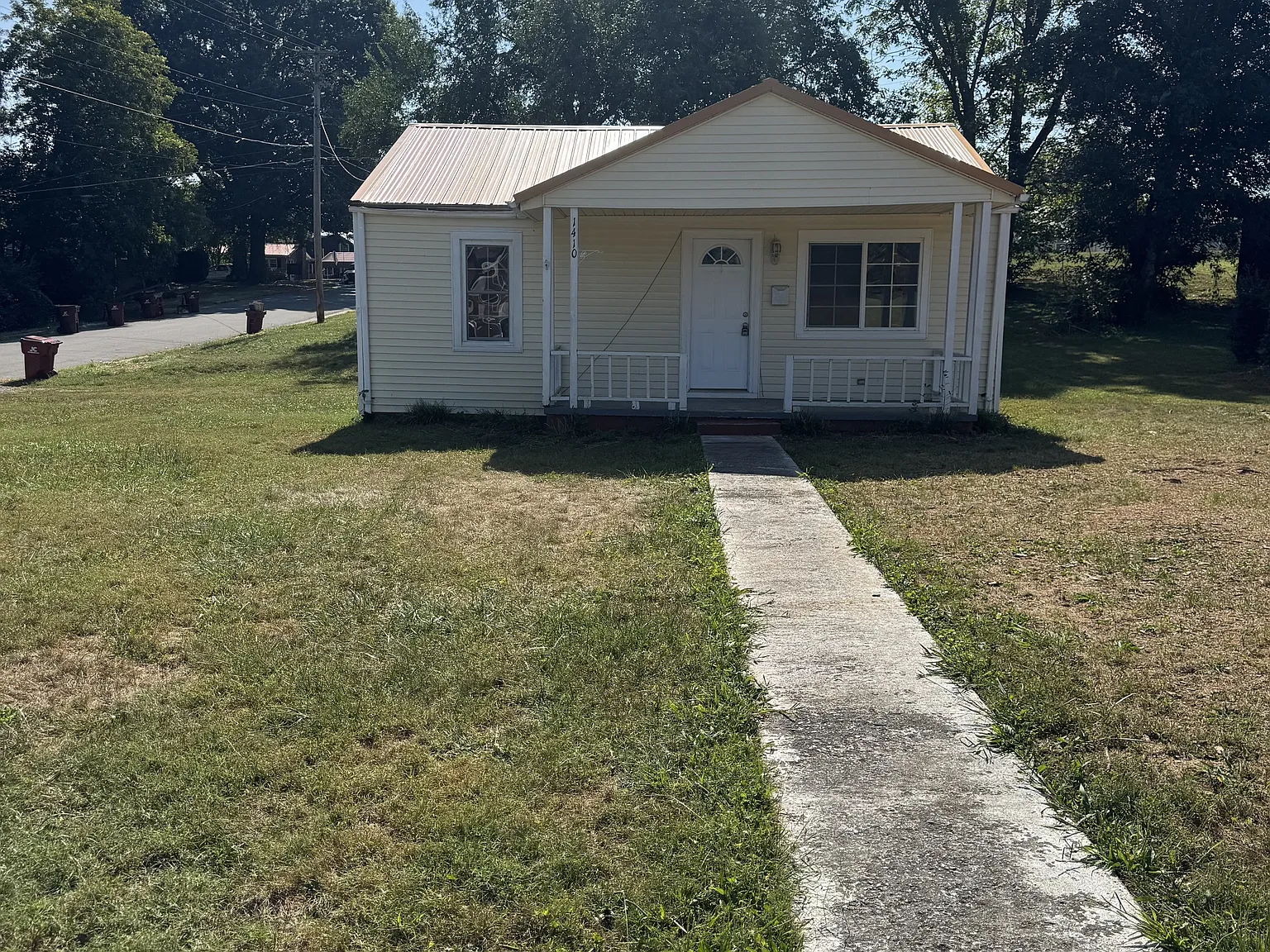 1410 East Chilhowie Avenue - 1 — Photo 1