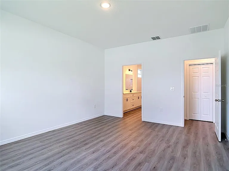 1081 McCrory St — Photo 26