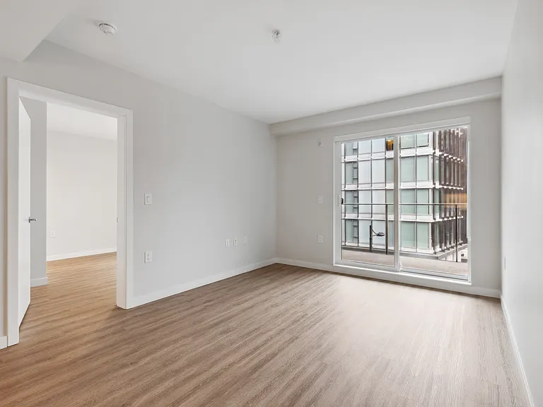 3435 Sawmill Cres — Photo 45