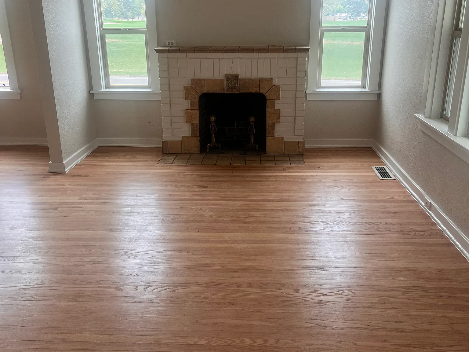 3 bed, 1500 sqft, $3,300 — Photo 2