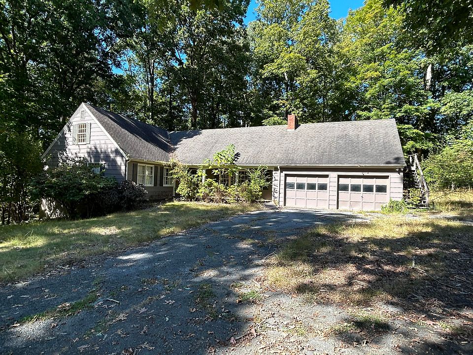 1st image of 110 Parkwood Cir