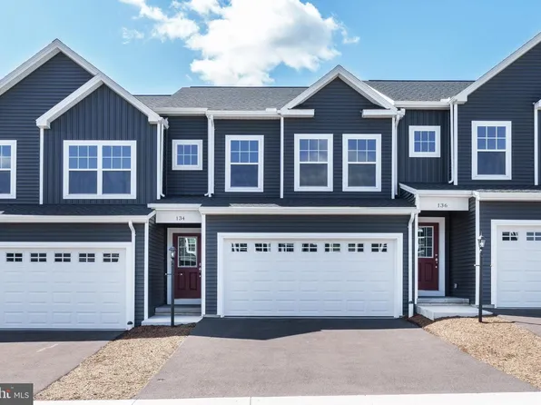 134 Dolomite Dr, Port Matilda, PA 16870