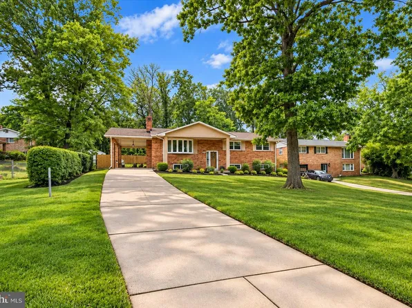 5309 Acorn Dr, Temple Hills, MD 20748