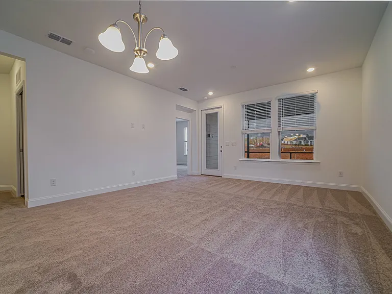 1535 Pebble Shore Ln — Photo 11