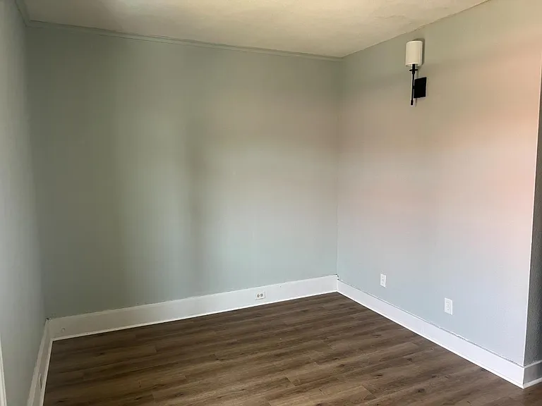 Unit Photo