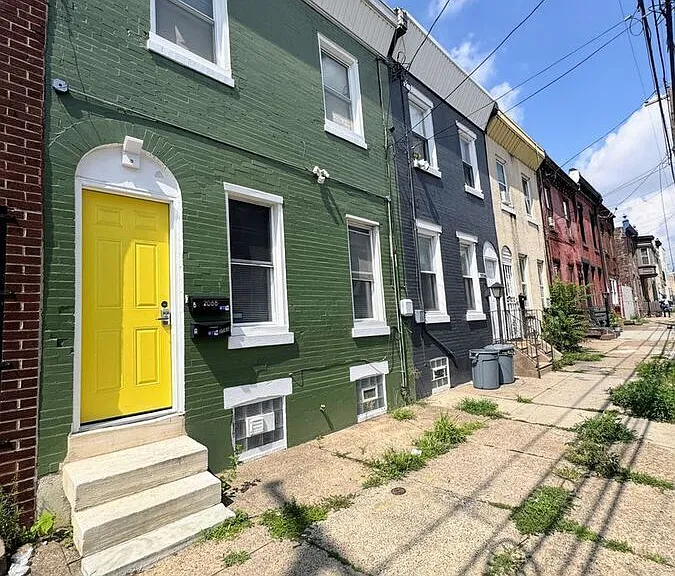2068 E Somerset St #A — Photo 34