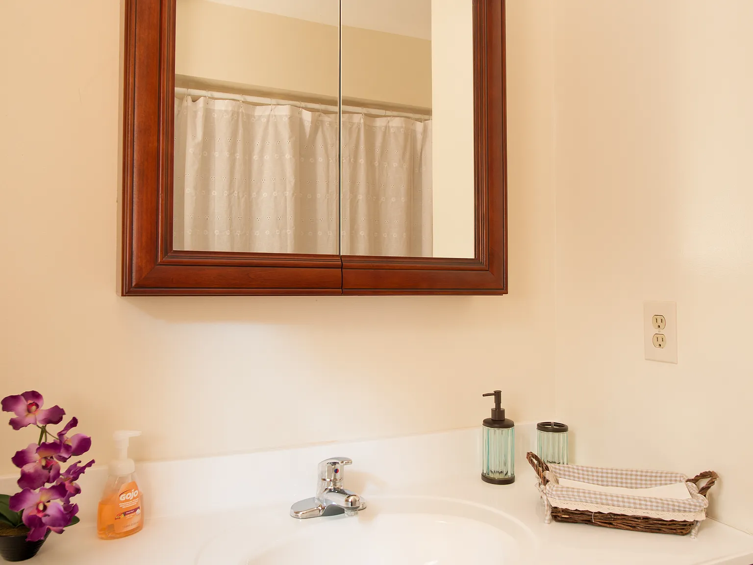 Village Park Apartments — Photo 4