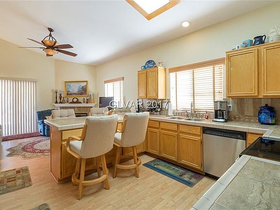5th image of 1116 Meridian Bay Dr