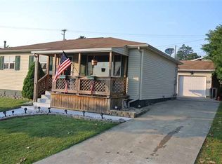 1105 Crestwood Ct, Flatwoods, KY 41139