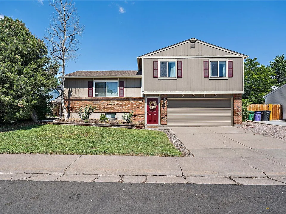 9025 W Bellwood Pl
