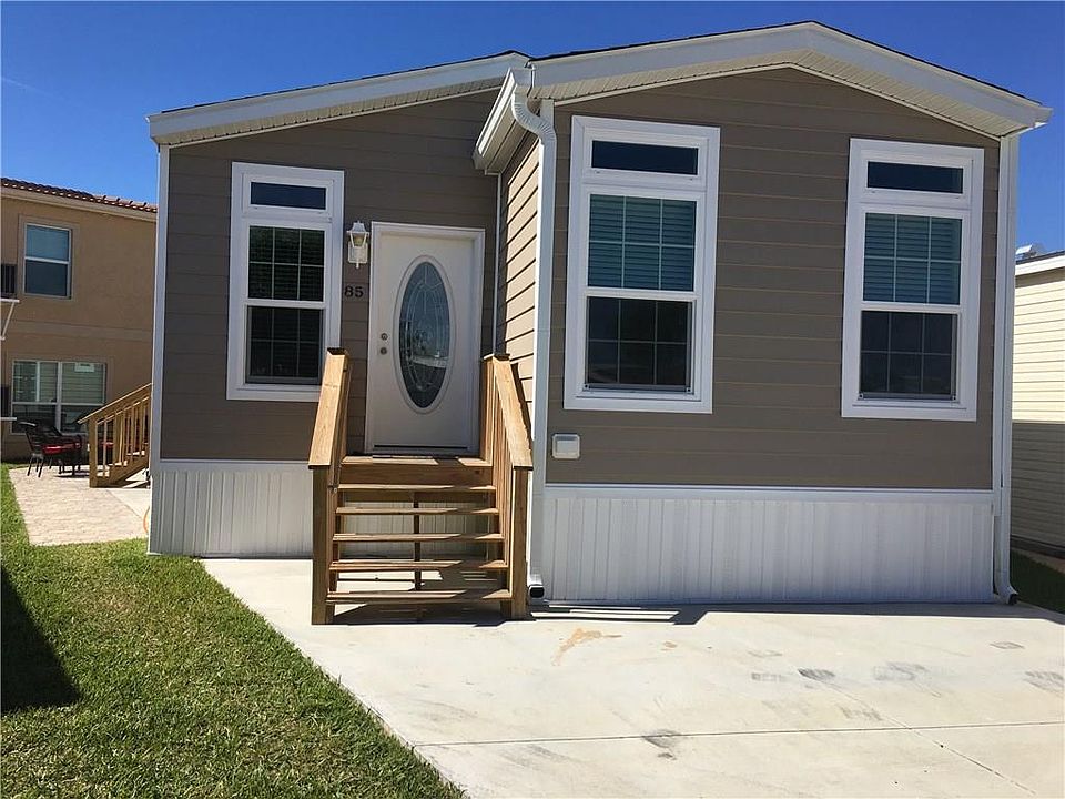 1st image of 85 Nettles Blvd
