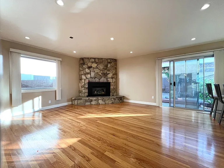 1317 Magnolia Ave — Photo 15