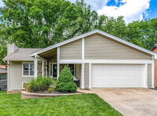 628 Lakewood Dr, Lake Saint Louis, MO