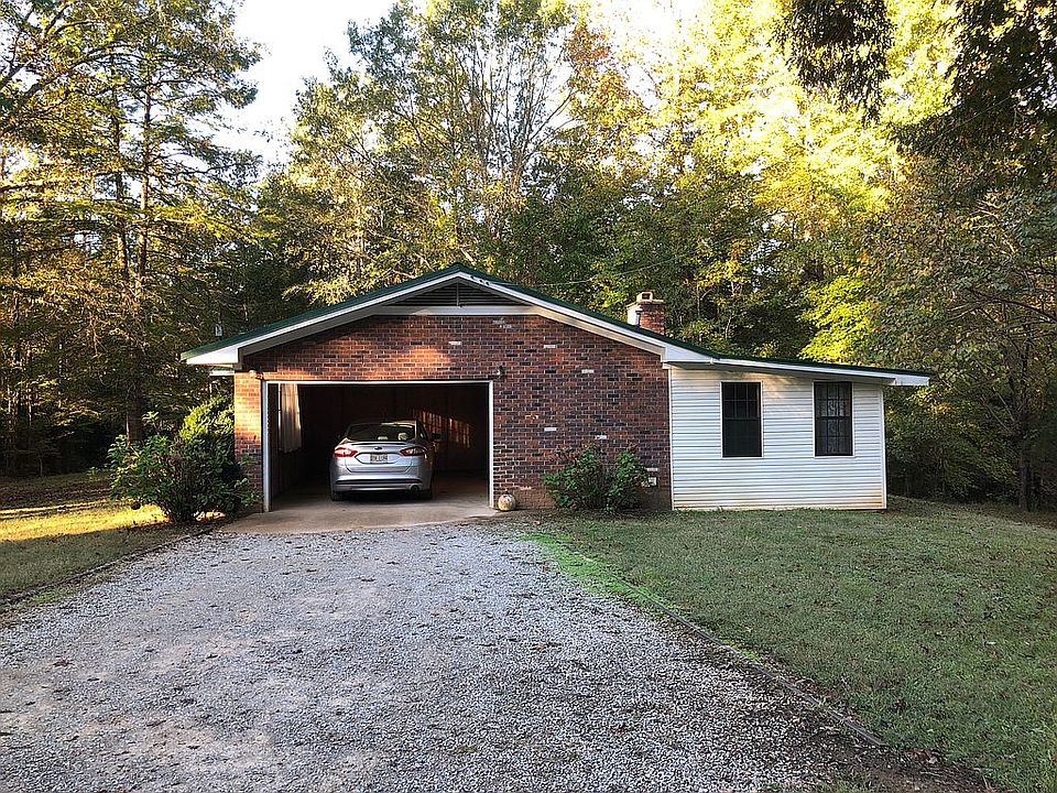 Garage and extra room 
