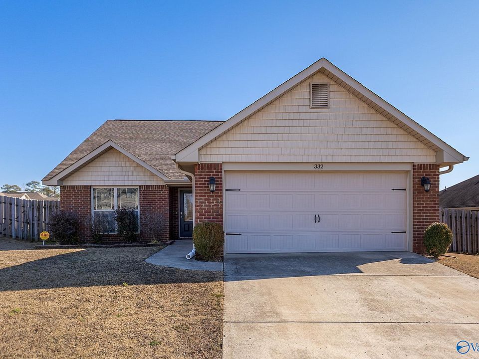 1st image of 332 Dovington Dr