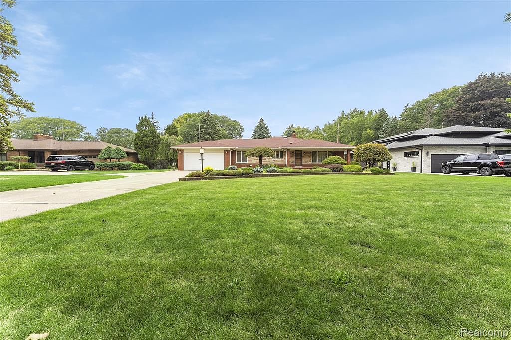 10840 Reeck Rd, Allen Park, MI 48101 Zillow
