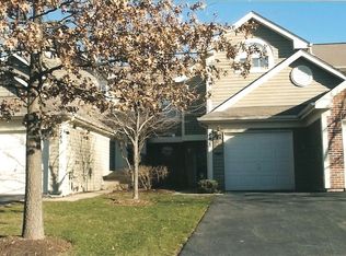 167 N Shady Oaks Dr, Elgin, IL 60120