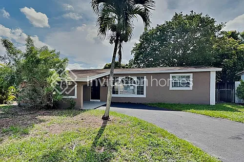 2401 Jamaica Dr Photo 1