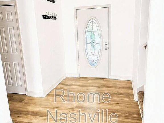 3rd image of 1019 Golf View Way
