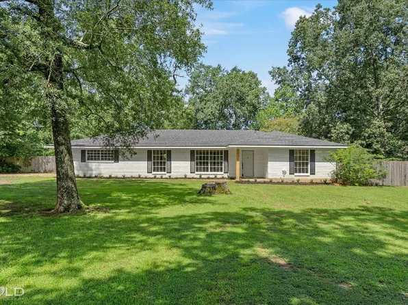 705 Palmetto Rd, Benton, LA 71006