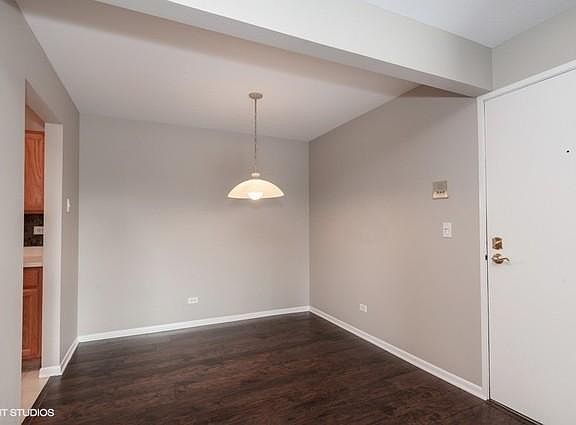 3rd image of 880 N Lakeside Dr #2