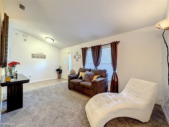 5th image of 835 E Normandy Blvd