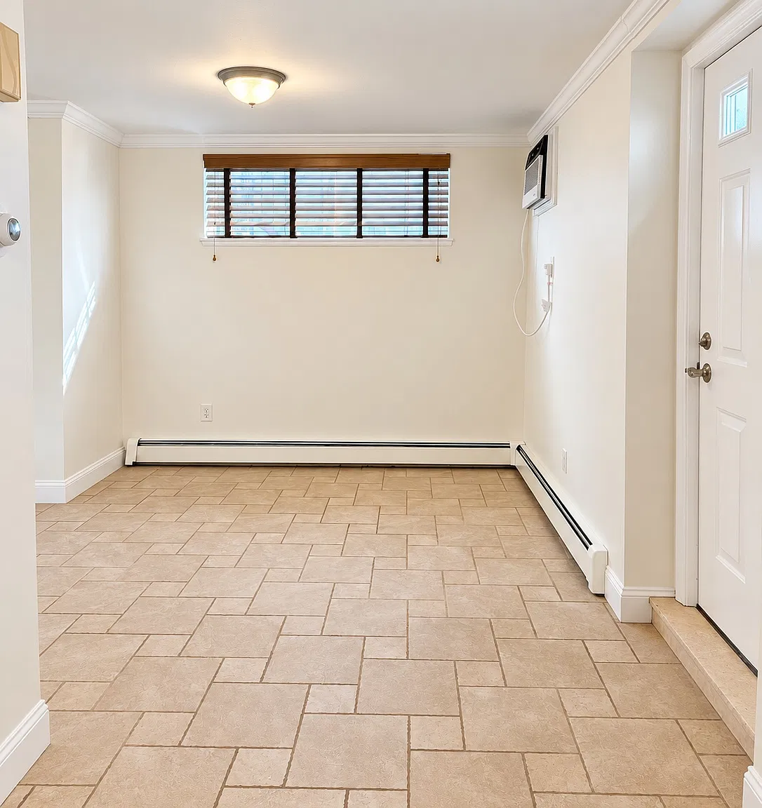 343 Ridgewood Ave — Photo 1
