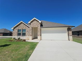 2417 Kathleens Xing, Yukon, OK 73099