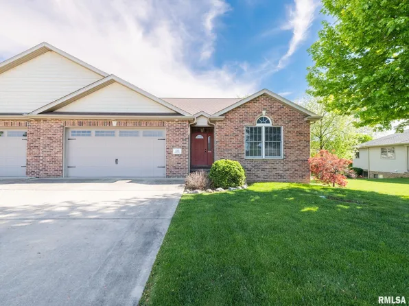 103 Grandezza Dr, Washington, IL 61571