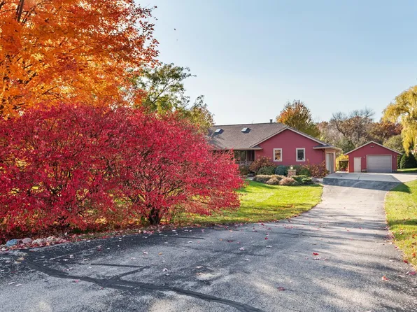 8109 N Robert Dr, Evansville, WI 53536